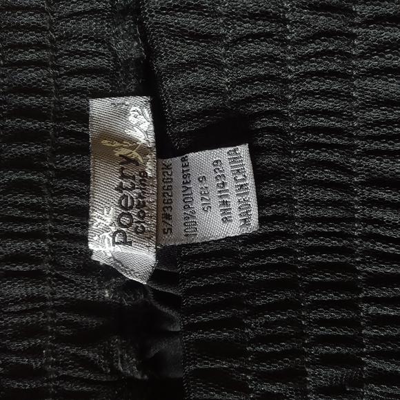 🌼 3/$25 Layered Black Mini Skirt - Picture 2 of 2